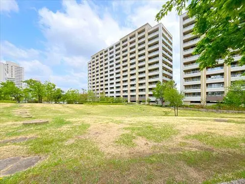 ザ・リバープレイスガーデンコート