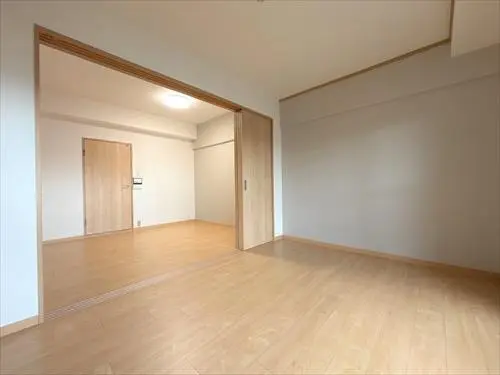 千舟リバーサイドヴィラＡ棟