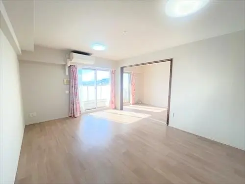 シエリア彩都ＨＡＮＡ・ＫＡＺＥ