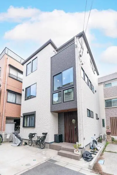 神奈川県川崎市高津区北見方１丁目 一戸建て