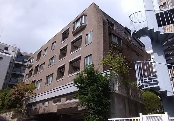 パークナード四谷