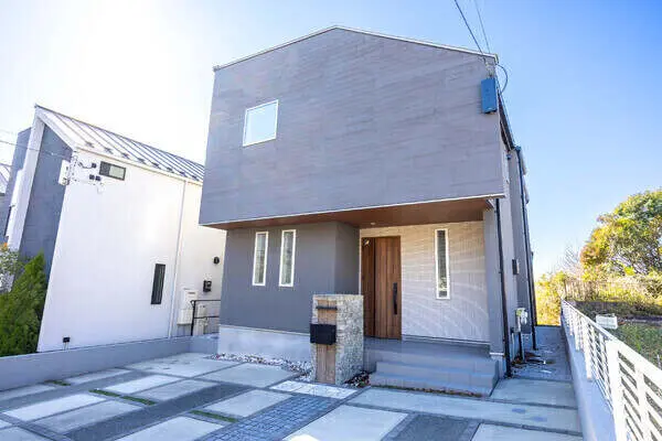 神奈川県川崎市麻生区白鳥１丁目 一戸建て