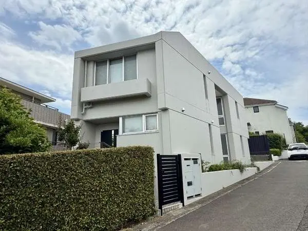 神奈川県川崎市多摩区南生田７丁目 一戸建て