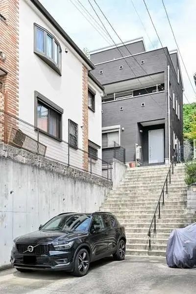 神奈川県横浜市青葉区荏子田１丁目 一戸建て