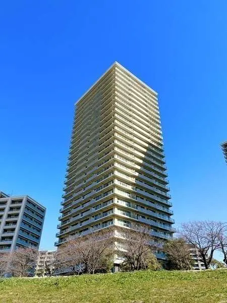 ザ・リバープレイスウエストタワー