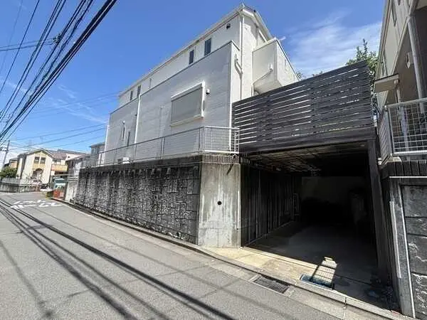 神奈川県横浜市戸塚区戸塚町 一戸建て