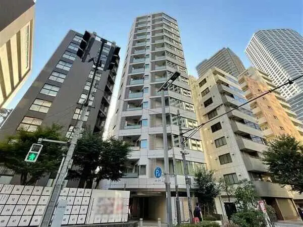 プレミスト新宿都庁前