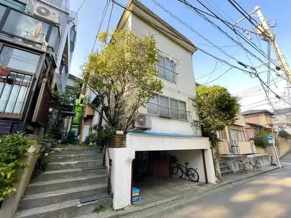 東京都渋谷区本町３丁目 一戸建て