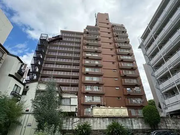 赤門ロイヤルハイツ