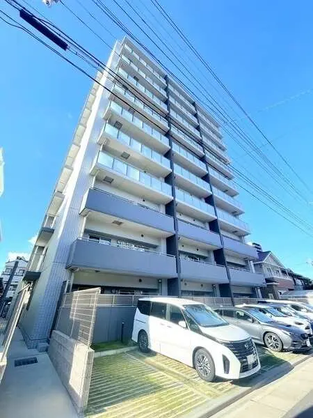 ファミリアーレ岩塚