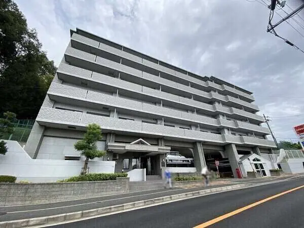 エスリード万博公園