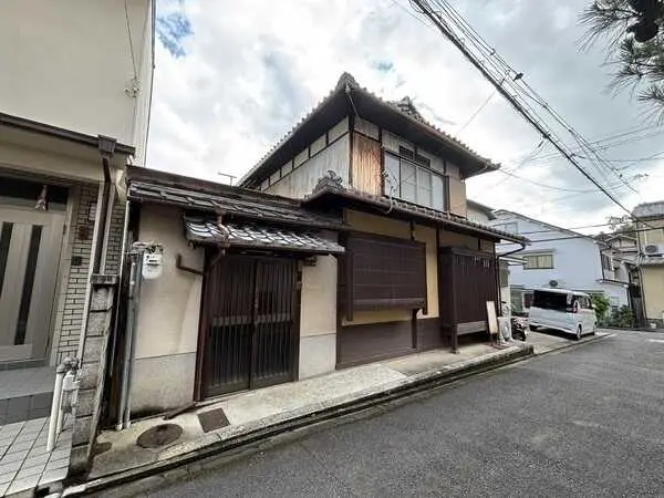 京都府京都市左京区岡崎東福ノ川町 一戸建て