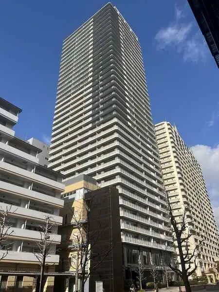 ルネッサなんばタワー