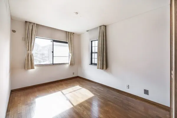 神奈川県横浜市戸塚区矢部町 一戸建て