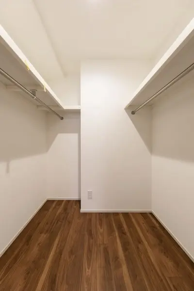 ザ・セントラルマークタワー