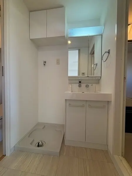 レジュールアッシュ梅田WEST