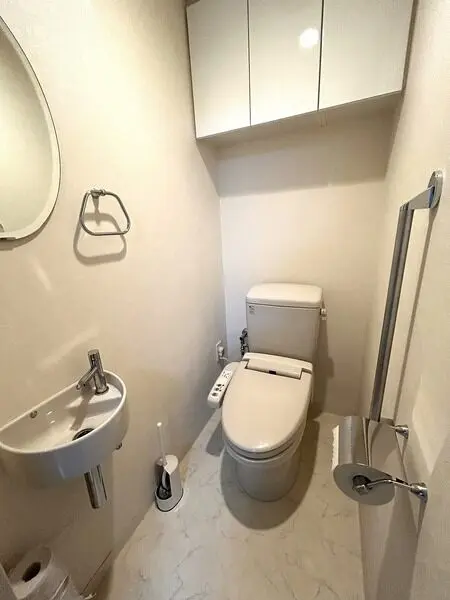 ルネッサなんばタワー