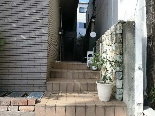 兵庫県尼崎市東園田町９丁目 一戸建て