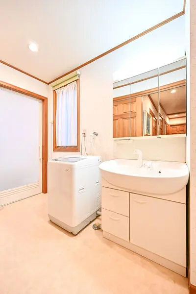 神奈川県藤沢市鵠沼海岸１丁目 一戸建て