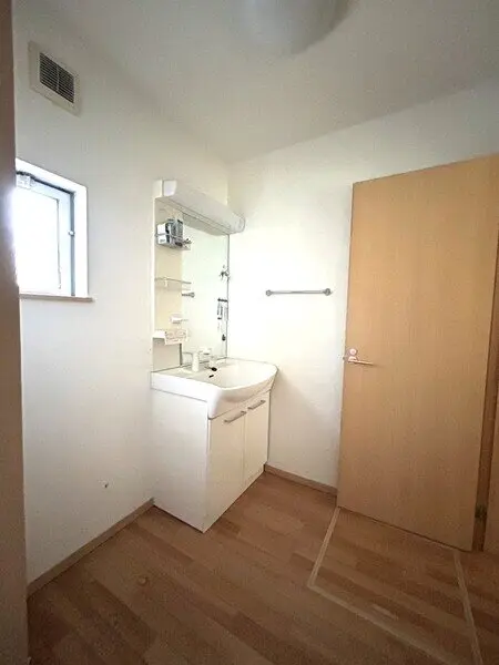 埼玉県さいたま市見沼区大字中川 一戸建て