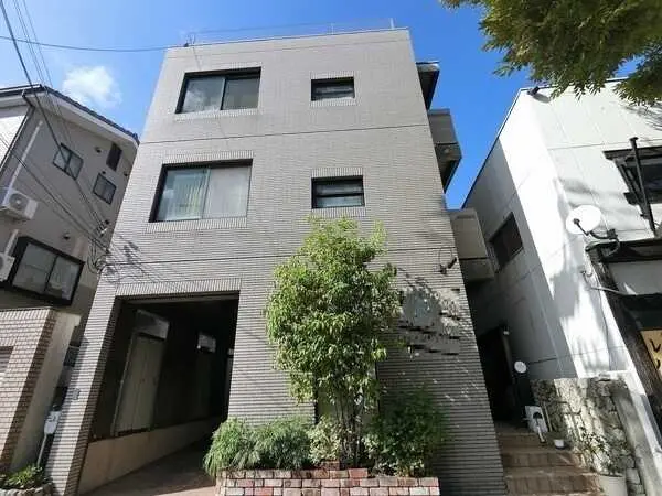 兵庫県尼崎市東園田町９丁目 一戸建て