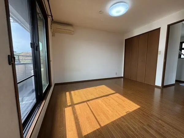 兵庫県川西市緑台２丁目 一戸建て