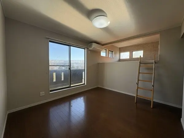 埼玉県草加市原町３丁目 一戸建て