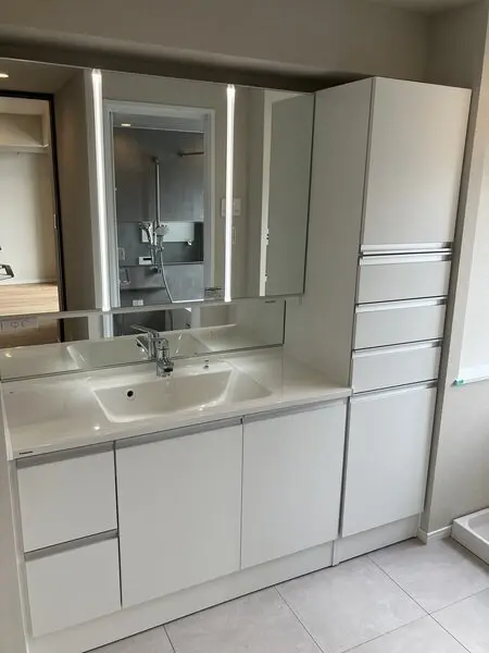 東京アインスリバーサイドタワー