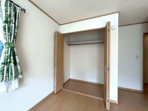 神奈川県横浜市磯子区岡村７丁目 一戸建て