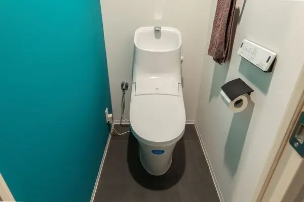 久屋アインス