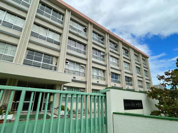 兵庫県西宮市室川町 土地