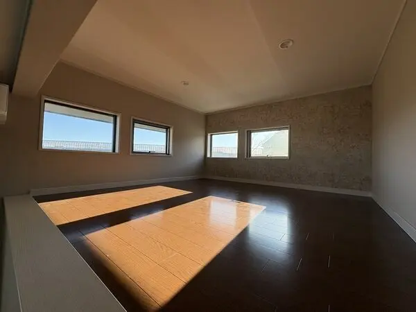 埼玉県草加市原町３丁目 一戸建て