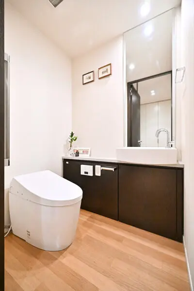 M.M.TOWERS FORESIS R棟