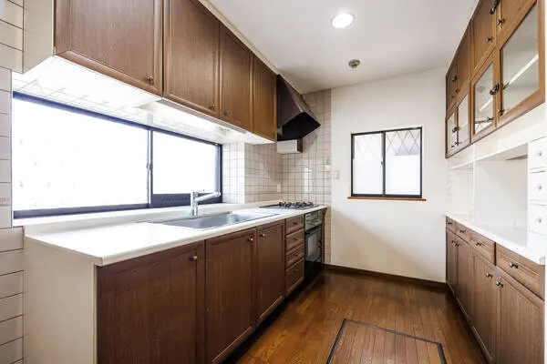 神奈川県横浜市戸塚区矢部町 一戸建て