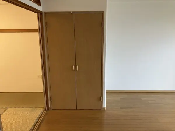 RICイーストコート11番街 2番館