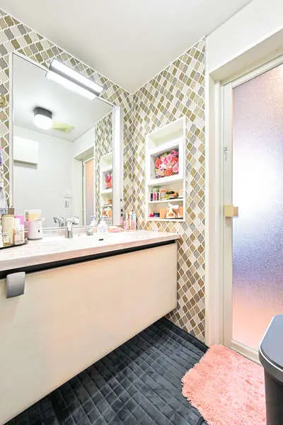 東京都八王子市絹ケ丘２丁目 一戸建て