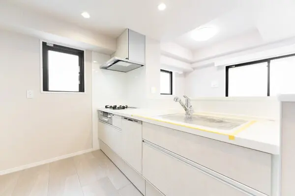 アンソレイユ湯島三組坂