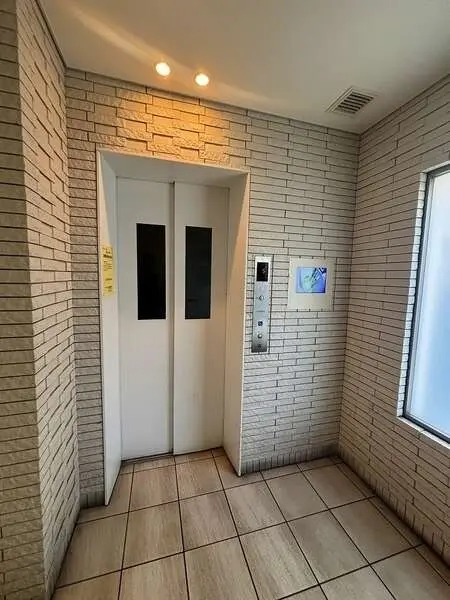 レジュールアッシュ梅田WEST