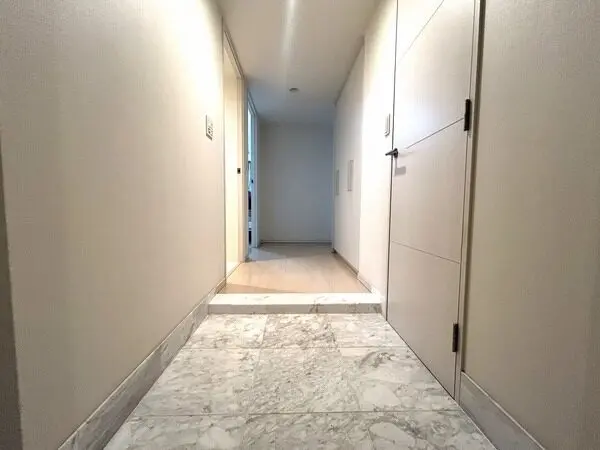 ルネッサなんばタワー