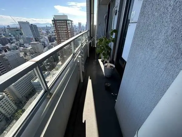 大阪ひびきの街ザ・サンクタスタワー