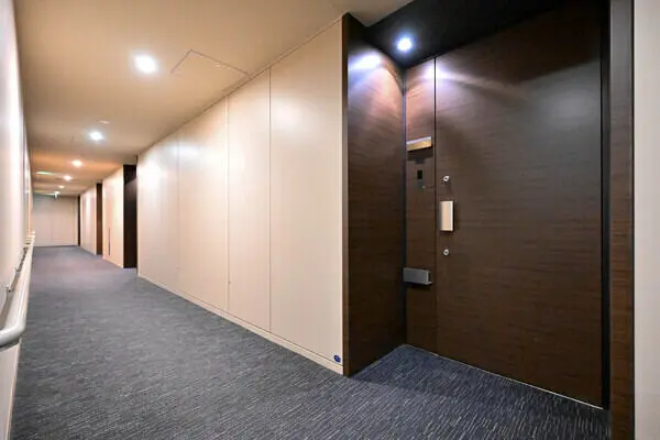 M.M.TOWERS FORESIS R棟