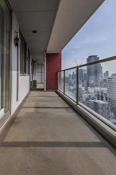 ザ・梅田タワー