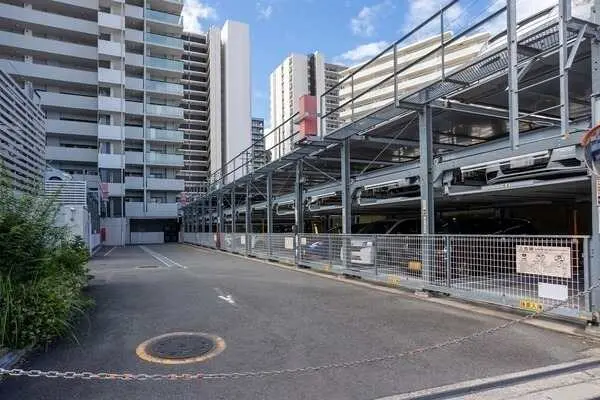 ブランズ六地蔵ユニハイム