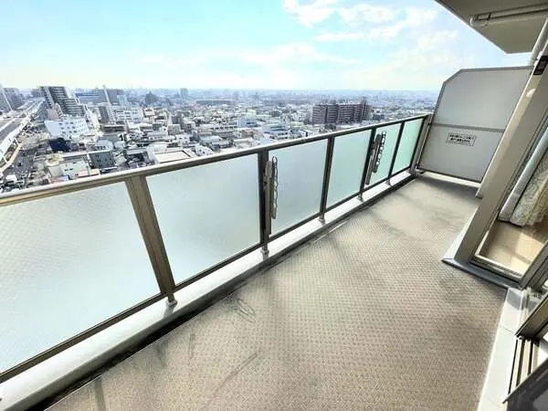リーデンススクエア金山WEST