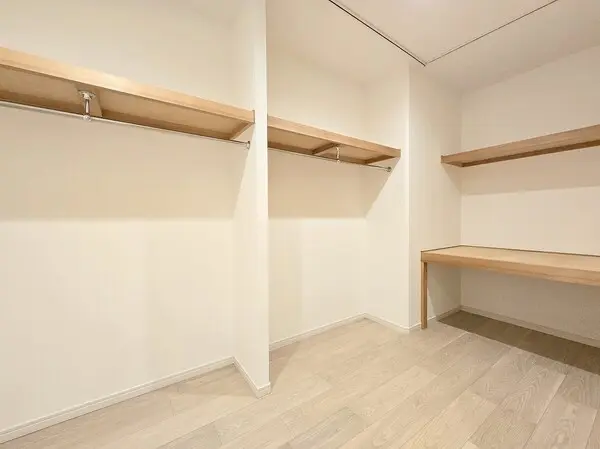 RICイーストコート11番街 3番館