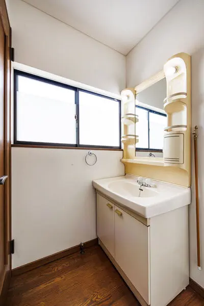 神奈川県横浜市戸塚区矢部町 一戸建て