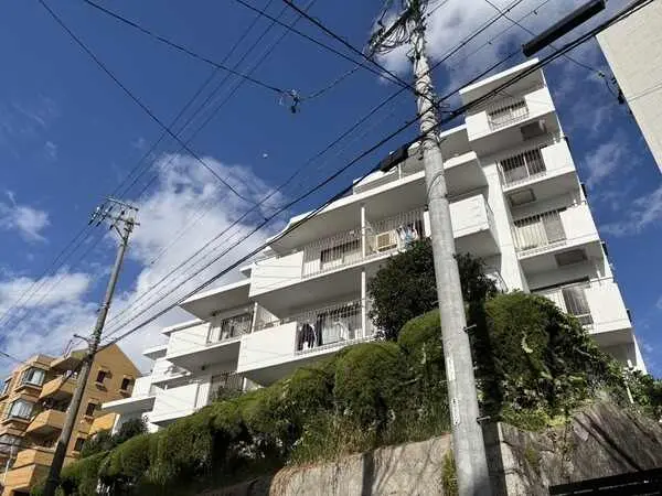 ファミール八事