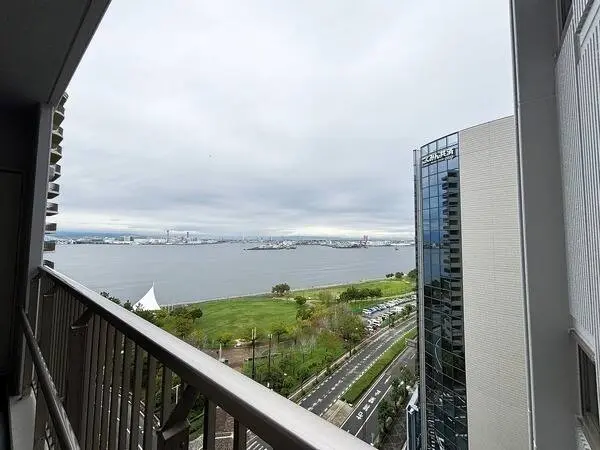 シーサイドレジデンスコスモスクエア駅前