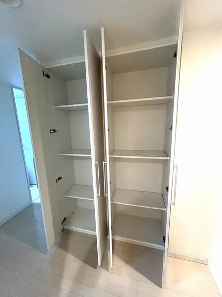 ルネッサなんばタワー