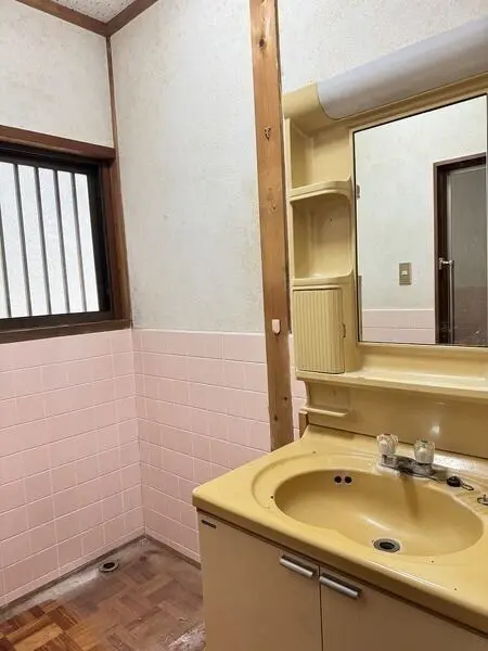 兵庫県宝塚市米谷１丁目 一戸建て